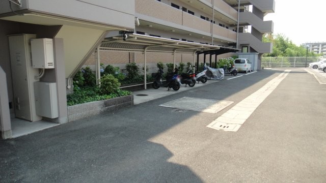 apartment 京都府京都市西京区大枝北沓掛町２丁目12-1　サンシティ桂坂壱番館1Ｆ