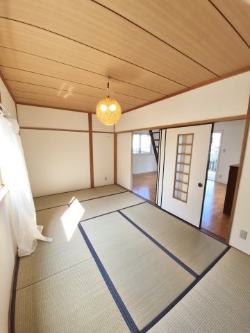 detached 京都府京都市西京区大枝北沓掛町２丁目12-1　サンシティ桂坂壱番館1Ｆ