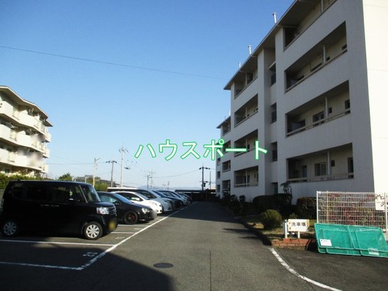 apartment 京都府京都市西京区大枝北沓掛町２丁目12-1　サンシティ桂坂壱番館1Ｆ