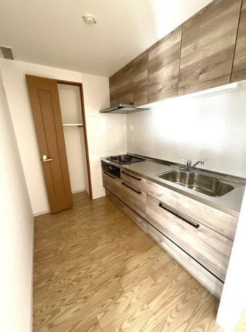 apartment 京都府京都市西京区大枝北沓掛町２丁目12-1　サンシティ桂坂壱番館1Ｆ