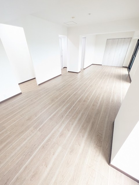 apartment 京都府京都市西京区大枝北沓掛町２丁目12-1　サンシティ桂坂壱番館1Ｆ