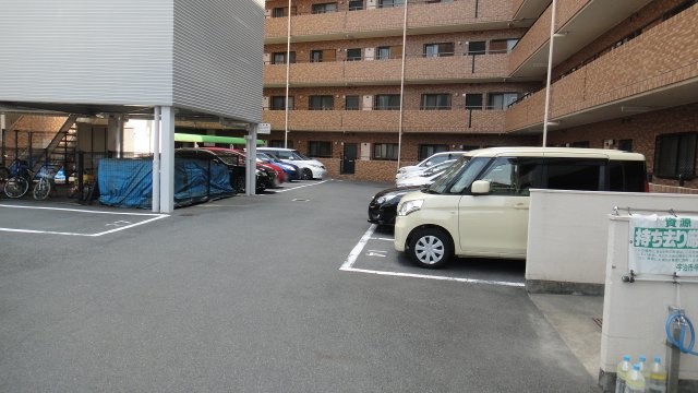apartment 京都府京都市西京区大枝北沓掛町２丁目12-1　サンシティ桂坂壱番館1Ｆ
