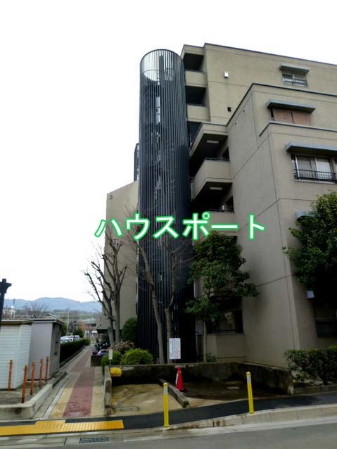 apartment 京都府京都市西京区大枝北沓掛町２丁目12-1　サンシティ桂坂壱番館1Ｆ