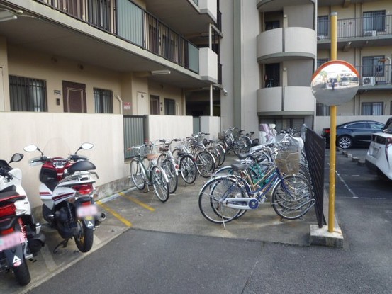 apartment 京都府京都市西京区大枝北沓掛町２丁目12-1　サンシティ桂坂壱番館1Ｆ