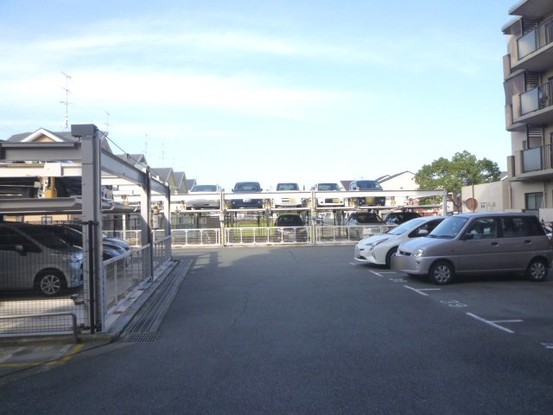 apartment 京都府京都市西京区大枝北沓掛町２丁目12-1　サンシティ桂坂壱番館1Ｆ