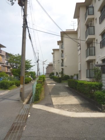 apartment 京都府京都市西京区大枝北沓掛町２丁目12-1　サンシティ桂坂壱番館1Ｆ