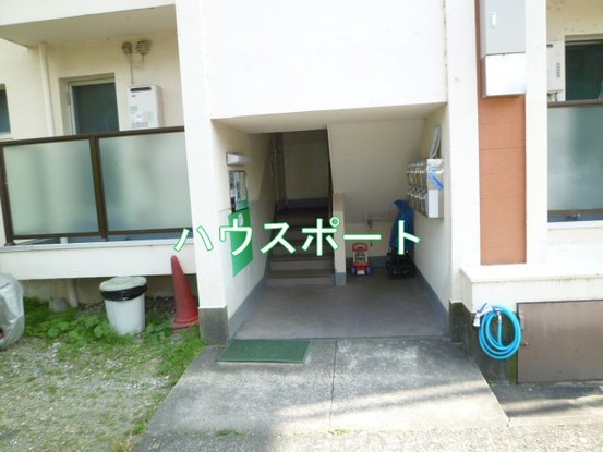 apartment 京都府京都市西京区大枝北沓掛町２丁目12-1　サンシティ桂坂壱番館1Ｆ