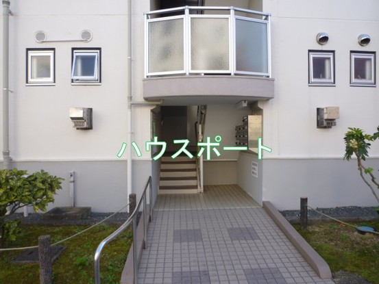apartment 京都府京都市西京区大枝北沓掛町２丁目12-1　サンシティ桂坂壱番館1Ｆ