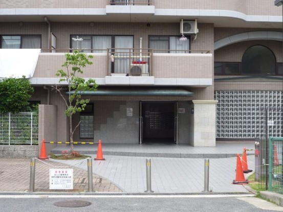 apartment 京都府京都市西京区大枝北沓掛町２丁目12-1　サンシティ桂坂壱番館1Ｆ