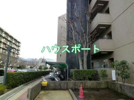 apartment 京都府京都市西京区大枝北沓掛町２丁目12-1　サンシティ桂坂壱番館1Ｆ