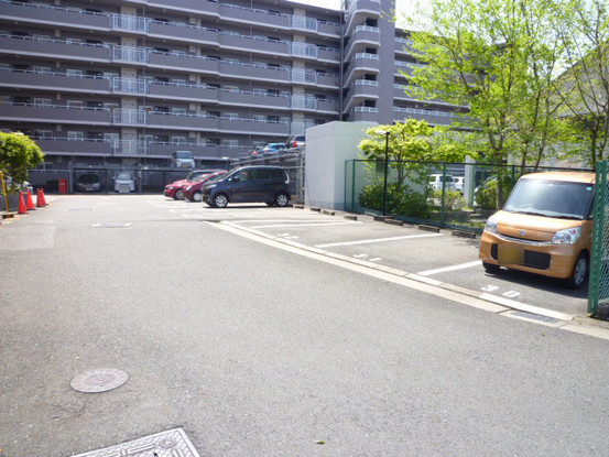 apartment 京都府京都市西京区大枝北沓掛町２丁目12-1　サンシティ桂坂壱番館1Ｆ