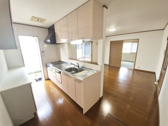 detached 京都府京都市西京区大枝北沓掛町２丁目12-1　サンシティ桂坂壱番館1Ｆ