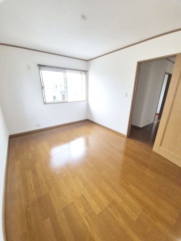 detached 京都府京都市西京区大枝北沓掛町２丁目12-1　サンシティ桂坂壱番館1Ｆ