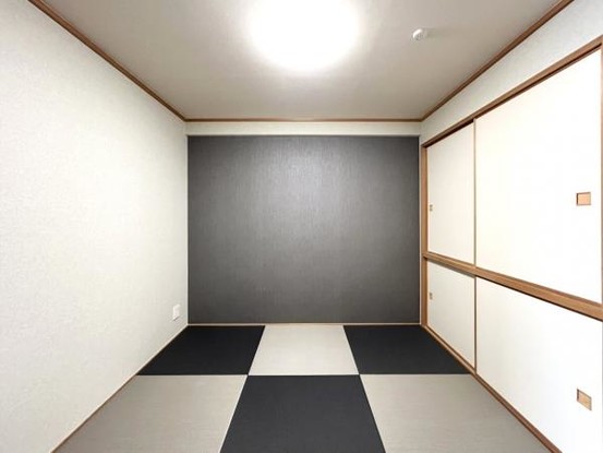 apartment 香川県丸亀市田村町1774番地2　マイタウン　西棟中