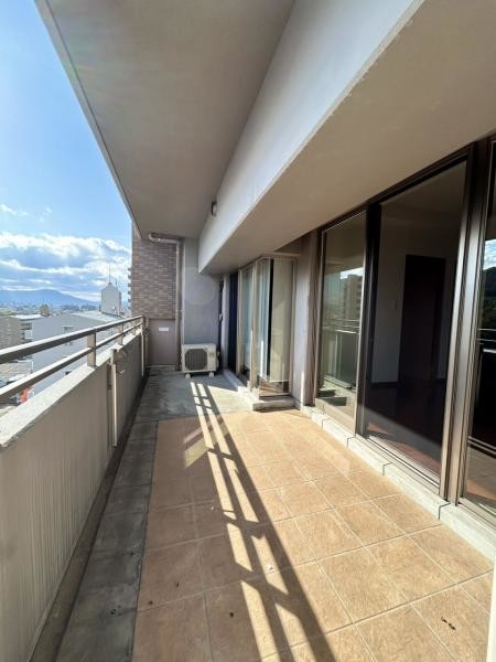 apartment 香川県丸亀市田村町1774番地2　マイタウン　西棟中