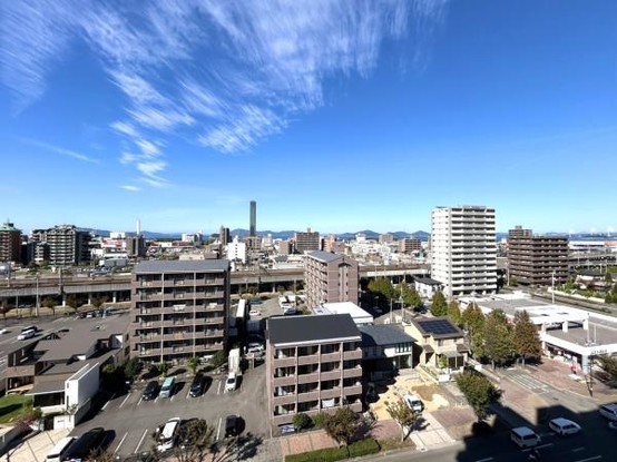 apartment 香川県丸亀市田村町1774番地2　マイタウン　西棟中