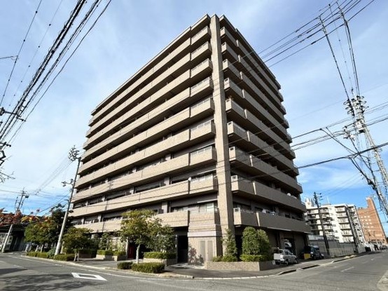 apartment 香川県丸亀市田村町1774番地2　マイタウン　西棟中