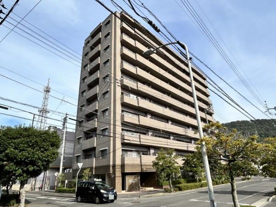 apartment 香川県丸亀市田村町1774番地2　マイタウン　西棟中