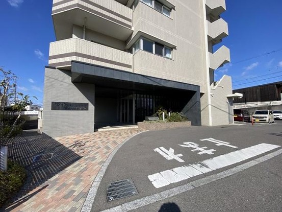 apartment 香川県丸亀市田村町1774番地2　マイタウン　西棟中