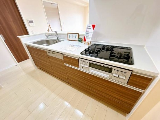 apartment 香川県丸亀市田村町1774番地2　マイタウン　西棟中
