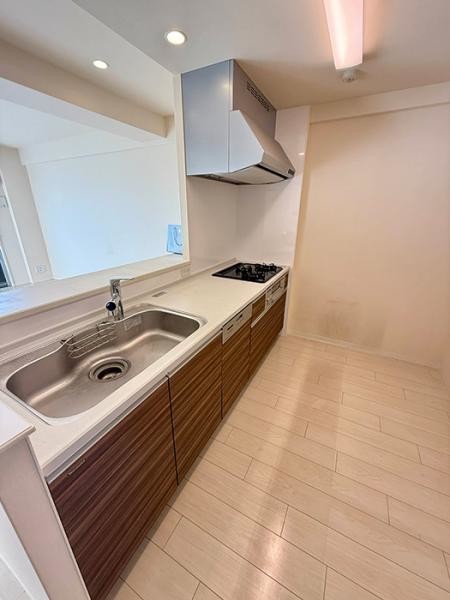 apartment 香川県丸亀市田村町1774番地2　マイタウン　西棟中