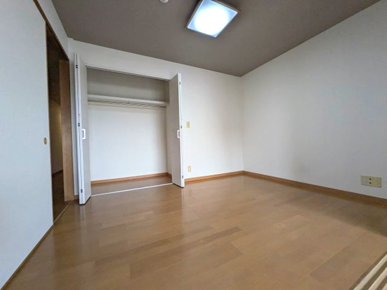 apartment 広島県安芸郡府中町八幡１丁目４－２３