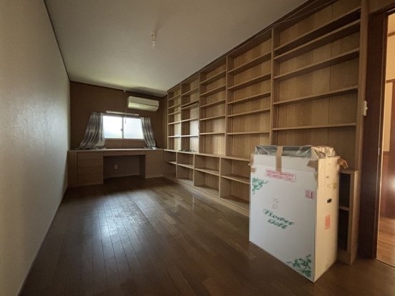 detached 広島県広島市安佐北区亀崎２丁目
地図を見る