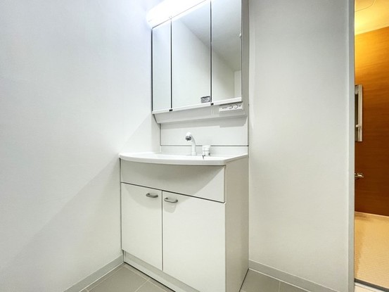 apartment 埼玉県上尾市谷津２丁目２番１号ショーサンプラザ５Ｆ