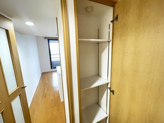 apartment 埼玉県上尾市谷津２丁目２番１号ショーサンプラザ５Ｆ