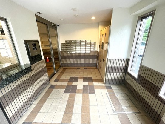 apartment 埼玉県上尾市谷津２丁目２番１号ショーサンプラザ５Ｆ