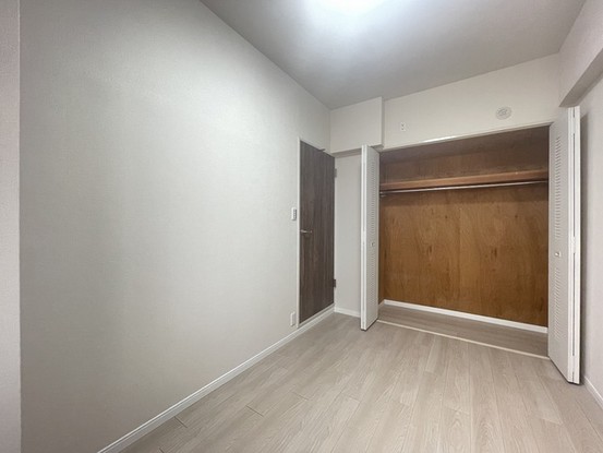 apartment 埼玉県上尾市谷津２丁目２番１号ショーサンプラザ５Ｆ