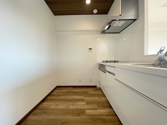 apartment 埼玉県上尾市谷津２丁目２番１号ショーサンプラザ５Ｆ