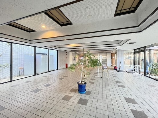 apartment 埼玉県上尾市谷津２丁目２番１号ショーサンプラザ５Ｆ