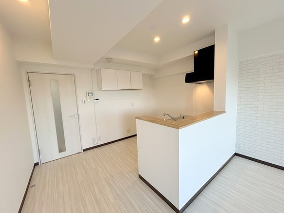 apartment 埼玉県上尾市谷津２丁目２番１号ショーサンプラザ５Ｆ