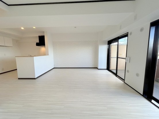 apartment 埼玉県上尾市谷津２丁目２番１号ショーサンプラザ５Ｆ