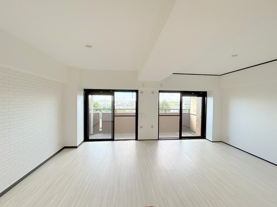 apartment 埼玉県上尾市谷津２丁目２番１号ショーサンプラザ５Ｆ