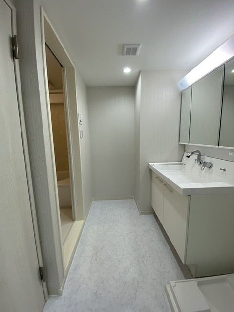 apartment 埼玉県上尾市谷津２丁目２番１号ショーサンプラザ５Ｆ