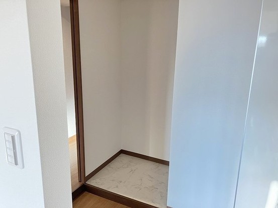 apartment 埼玉県上尾市谷津２丁目２番１号ショーサンプラザ５Ｆ
