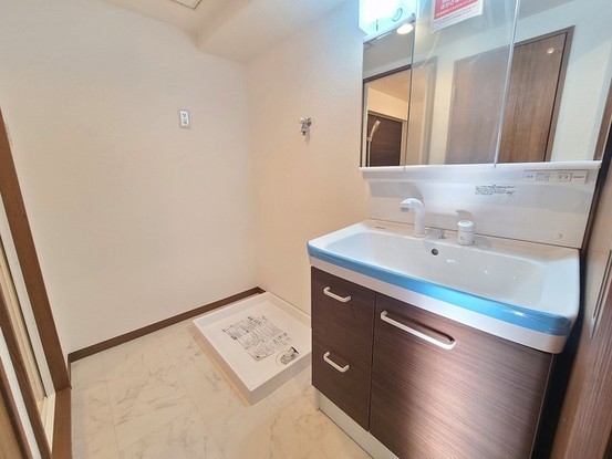 apartment 埼玉県上尾市谷津２丁目２番１号ショーサンプラザ５Ｆ