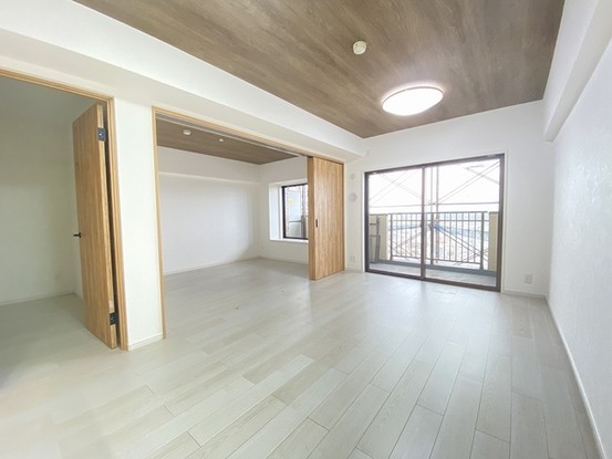 apartment 埼玉県上尾市谷津２丁目２番１号ショーサンプラザ５Ｆ