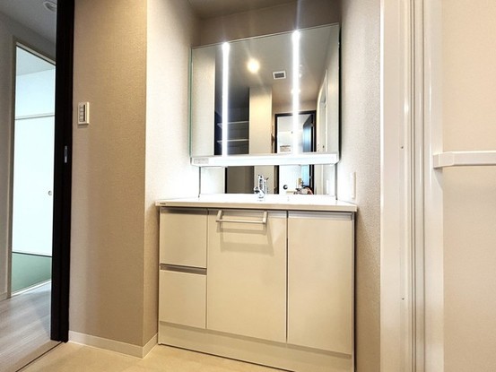 apartment 埼玉県上尾市谷津２丁目２番１号ショーサンプラザ５Ｆ