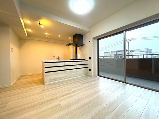 apartment 埼玉県上尾市谷津２丁目２番１号ショーサンプラザ５Ｆ