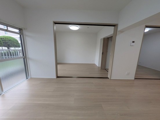apartment 埼玉県上尾市谷津２丁目２番１号ショーサンプラザ５Ｆ