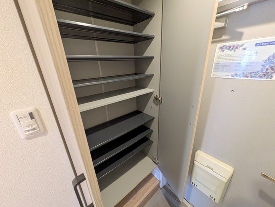 apartment 埼玉県上尾市谷津２丁目２番１号ショーサンプラザ５Ｆ