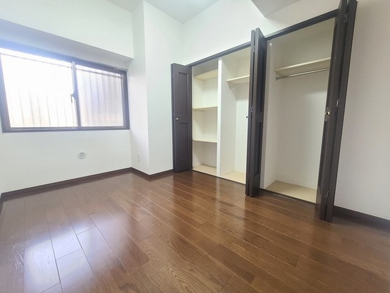 apartment 埼玉県上尾市谷津２丁目２番１号ショーサンプラザ５Ｆ