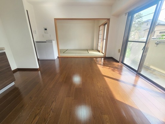apartment 埼玉県上尾市谷津２丁目２番１号ショーサンプラザ５Ｆ