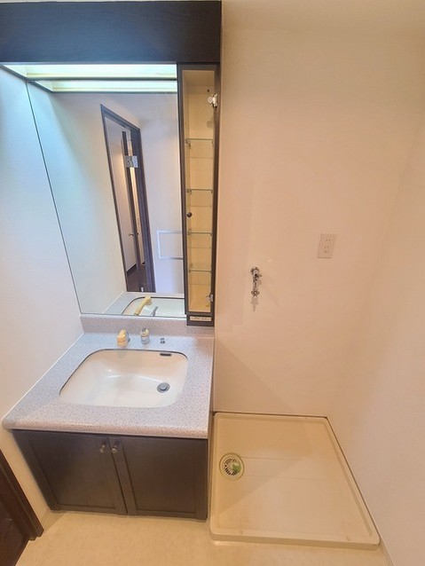 apartment 埼玉県上尾市谷津２丁目２番１号ショーサンプラザ５Ｆ