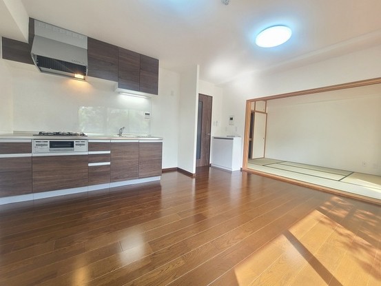 apartment 埼玉県上尾市谷津２丁目２番１号ショーサンプラザ５Ｆ