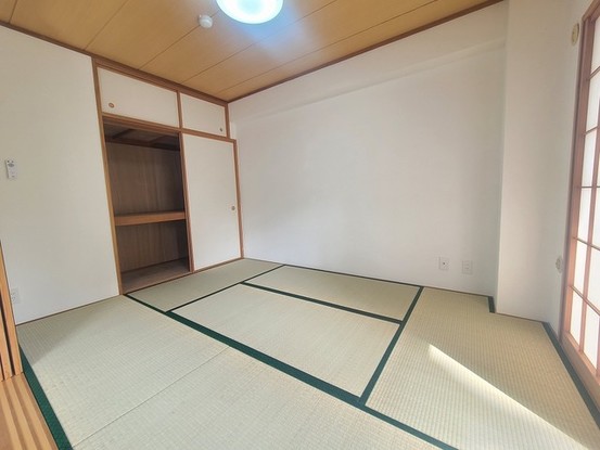 apartment 埼玉県上尾市谷津２丁目２番１号ショーサンプラザ５Ｆ