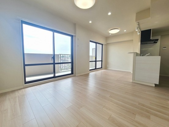 apartment 埼玉県上尾市谷津２丁目２番１号ショーサンプラザ５Ｆ